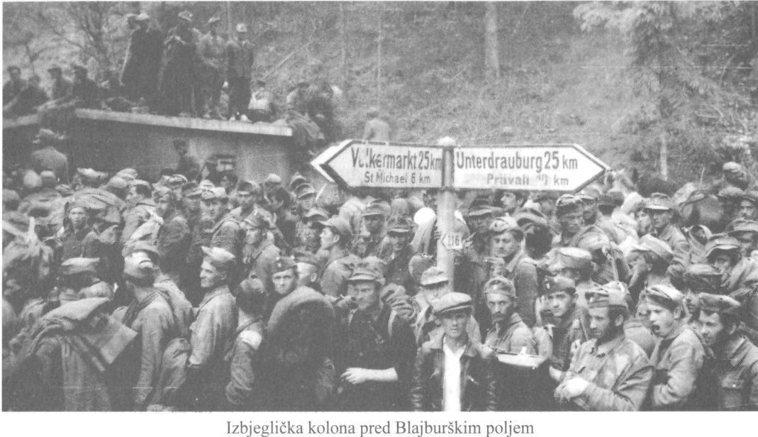 Izbjeglička kolona ispred Blajburškog polja.