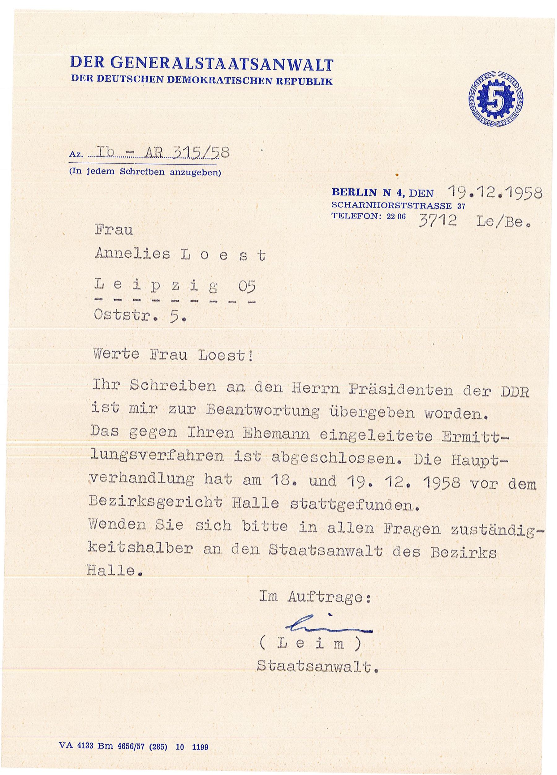 Letter of the Public Prosecution Office to Annelies Loest (1958)