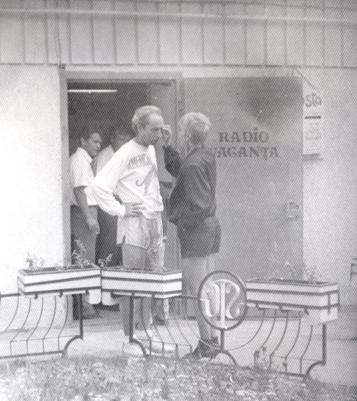 Andrei Partoș in front of the headquarters of Radio Vacanța Costinești