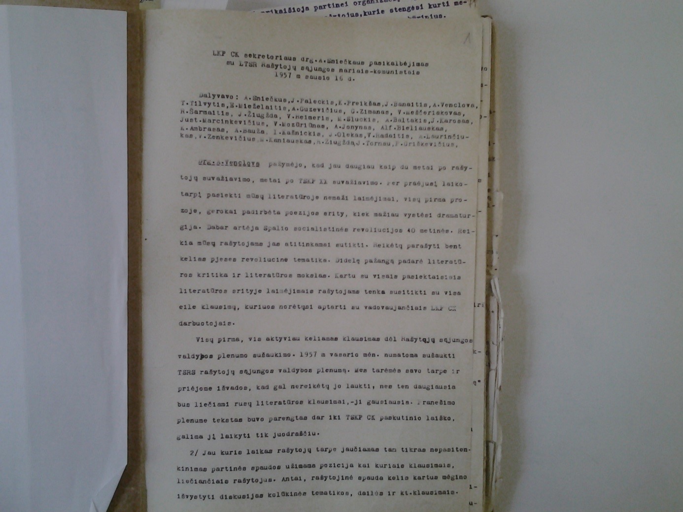 The report of Sniečkus meeting with Lithuanian writers. 1957. Source: Lithuanian Communist party documents archive.