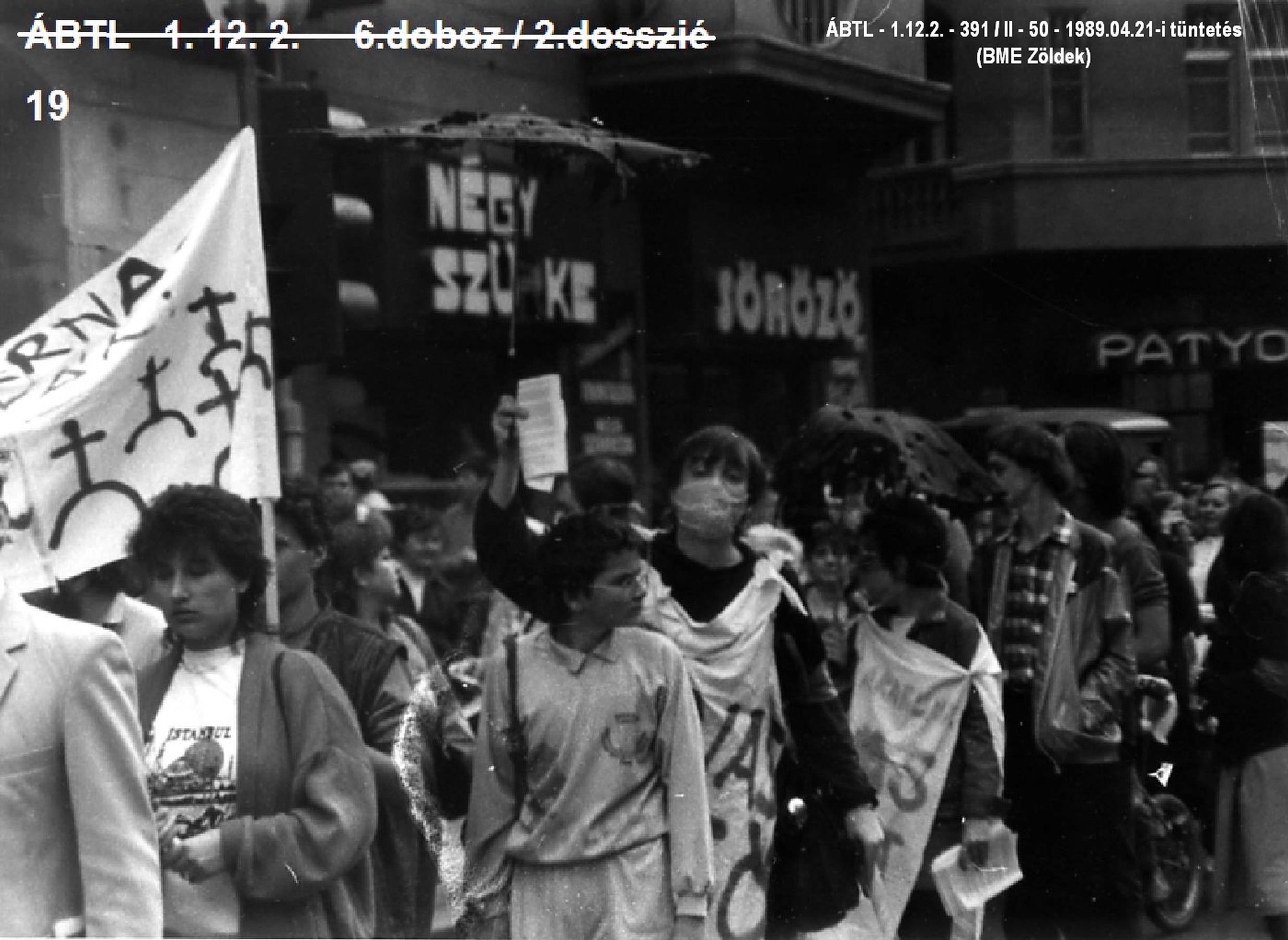 State Security photo about environmentalist activists' demonstration against the air pollution