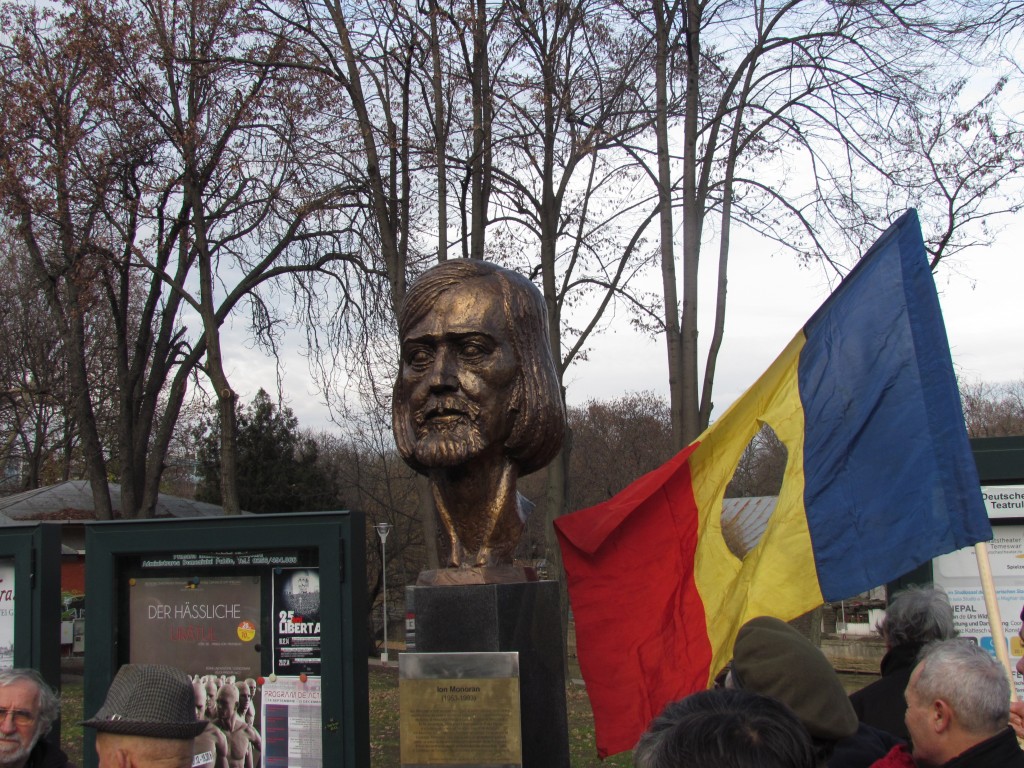 Dezvelirea bustului lui Ion Monoran din Timișoara, 16 decembrie 2014