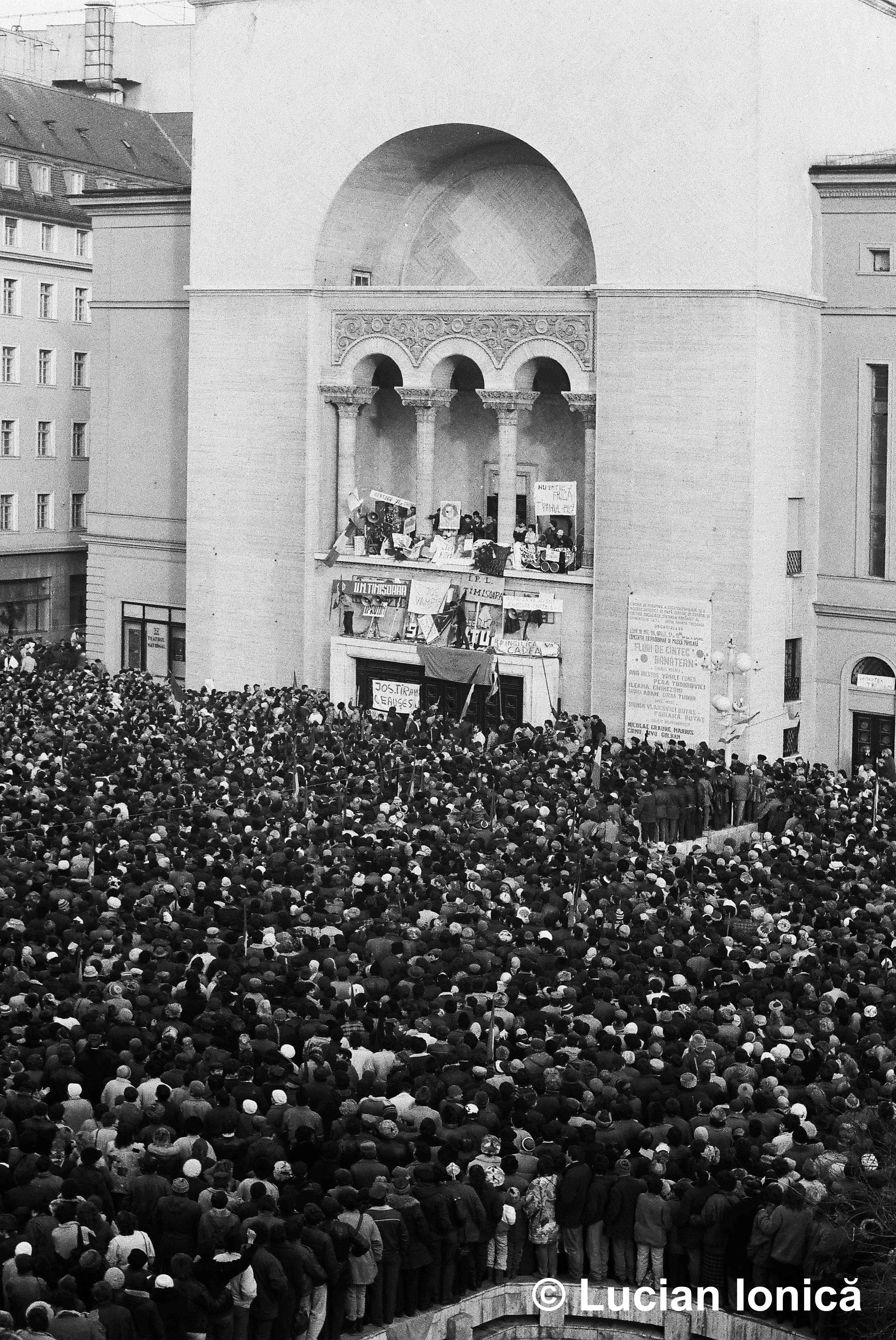 Demonstration in Opera Square, Timișoara, December 1989