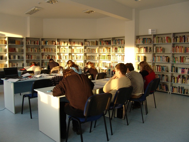 Reading room at BJCluj