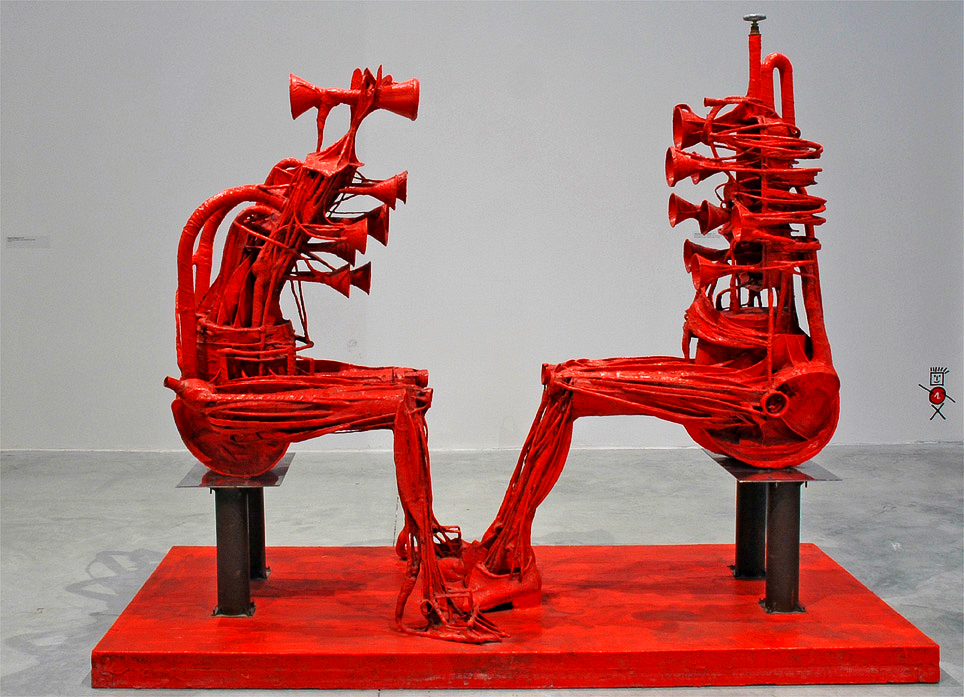 Karel Nepraš, sculpture Big dialogue, 1966, wire, metal, fabric, epoxy resin, red varnish, size 145x190x83 cm