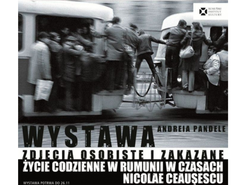 Afiș al unei expoziții la Varșovia cu fotografii de Andrei Pandele, 2012