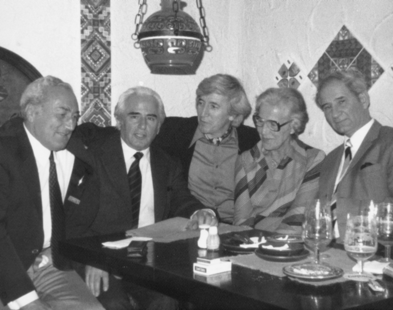 Hristo Damyanov Ognyanov with Bulgarian intellectuals in exil - Milcho Neboliev (editor at Radio 'Free Europe'), Ivan Voynov (lawyer), Asen Mandikov (Bulgarian writer and literary critic, editor at Radio 'Free Europe'), Georgi Markov (writer, journalist), Nadya Kozhuharova (literary critic and translator). Munich, [1977-1978].