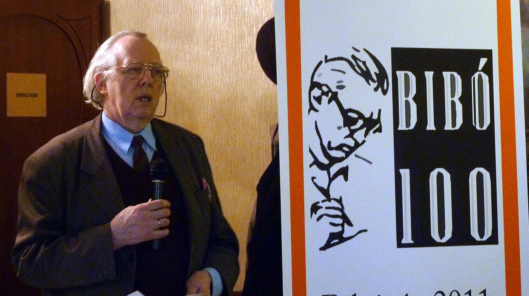 István Bibó Jr. speaks at a conference, Budapest 2011