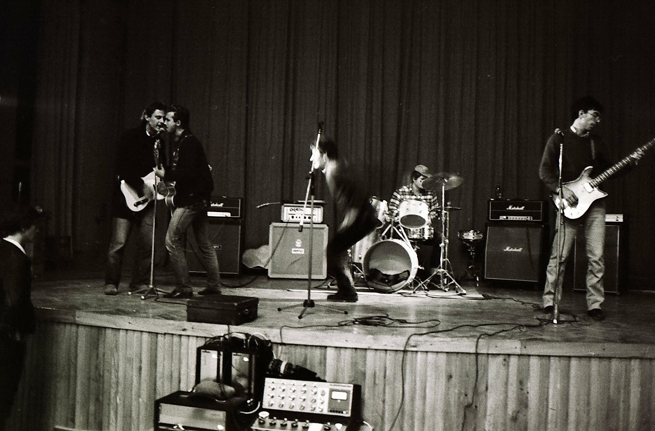 Nastup glazbene grupe Azra 1978. godine.