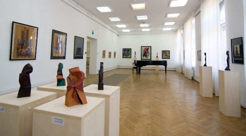 Items of the Hans Mattis-Teutsch Collection displayed at the exhibition: Mattis–Teutsch: Artist of the Avant–garde, Braşov, May – July 2009