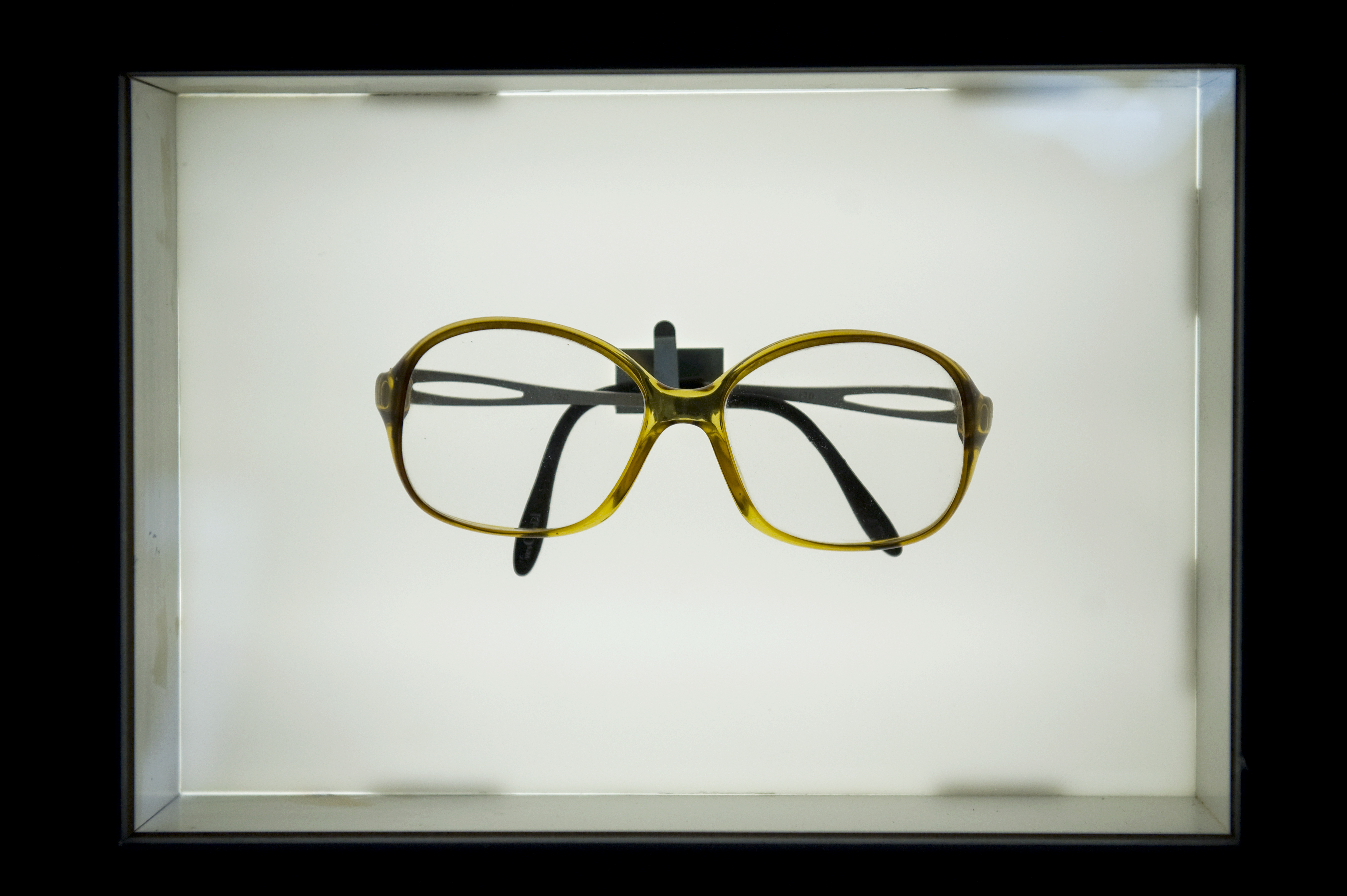 The glasses of Jerzy Ludwiński presented on the permanent exhibition „Jerzy Ludwiński  Archive” at the Modern Museum.Wrocław, collection of DTZSP, phot. Małgorzata Kujda, © DTZSP