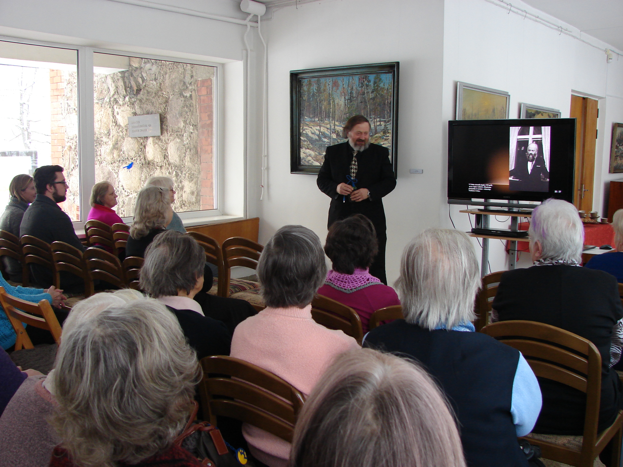 Opening of the exhibition „Archeologist and teacher Vladislavs Urtāns - 95' in 2016 at the Madona Local History and Art Museum, speaking prof. Juris Urtāns.
